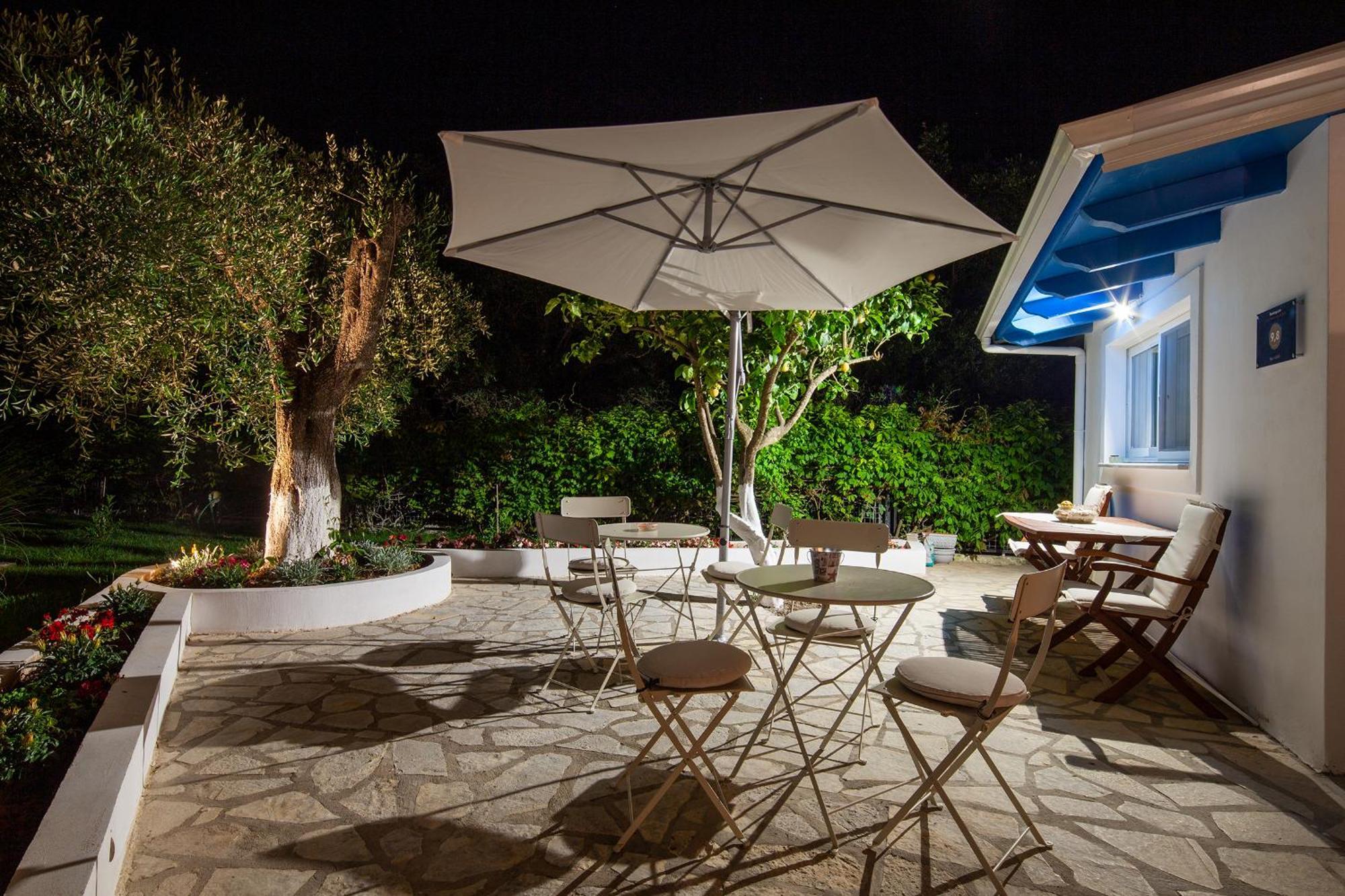 Sun 'N Chill, Boutique Apartments & Beach Villa Melikia Экстерьер фото